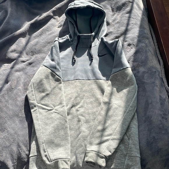 Nike Hoodie - Picture 1 of 3